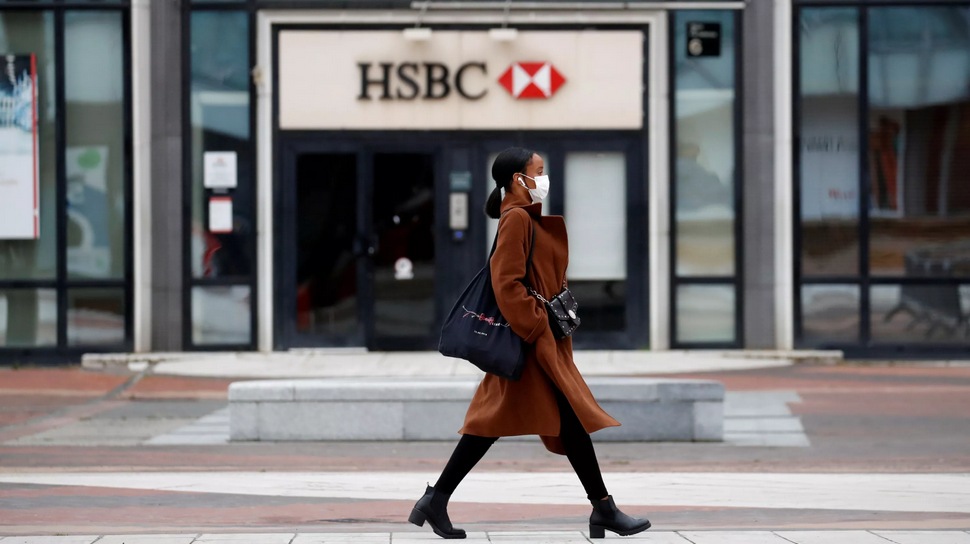 HSBC sells French retailer Cerberus